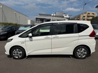2021 Honda Freed II Рестайлинг, белый, 1200600 рублей, вид 4