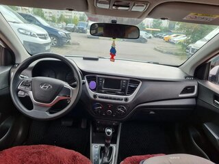 2017 Hyundai Solaris II, белый, 795000 рублей, вид 4