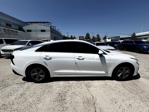2024 Kia K5 LPi III Рестайлинг, белый, 2513177 рублей - вид 6
