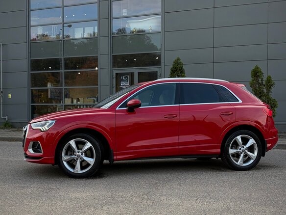 2020 Audi Q3 40 TFSI II (F3), красный, 2900000 рублей - вид 10