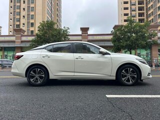 2022 Nissan Sylphy IV (B18), белый, 1500678 рублей, вид 4