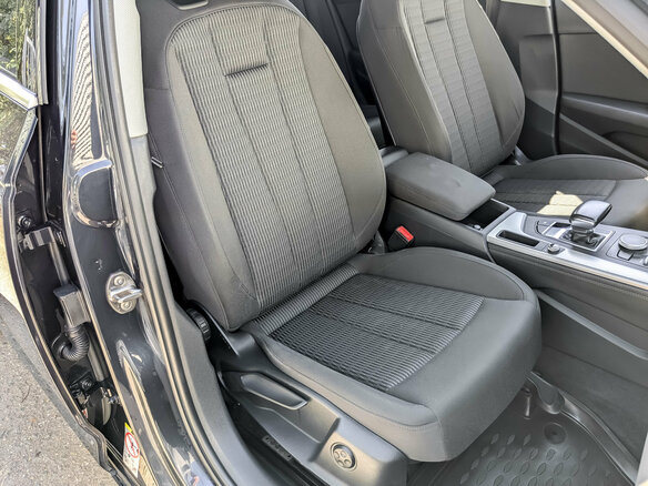 2018 Audi A4 V (B9), синий, 1530000 рублей - вид 21