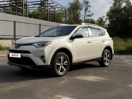 2016 Toyota RAV4 IV (XA40) Рестайлинг, белый, 2100000 рублей, вид 5
