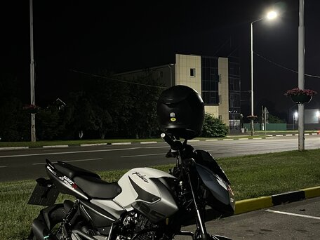 2022 Bajaj Pulsar NS 125, белый, 145000 рублей, вид 2