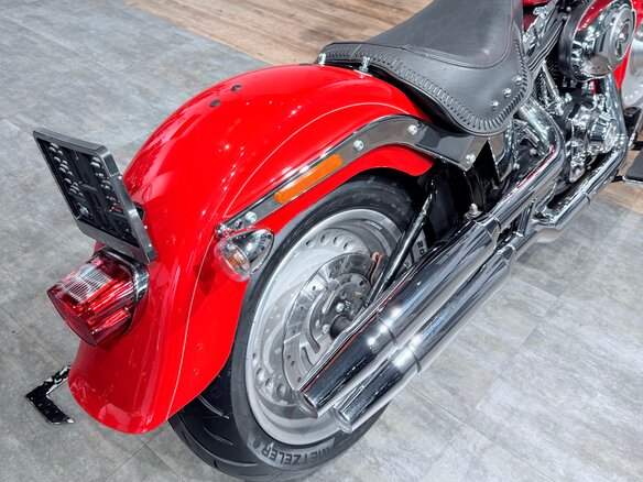 2010 Harley-Davidson Fat Boy, красный, 1099000 рублей - вид 14