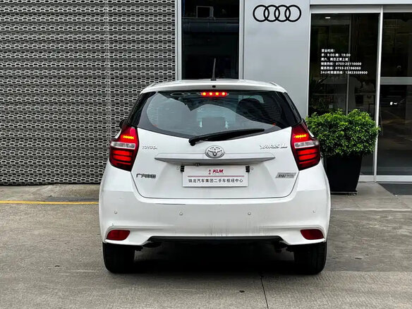 2019 Toyota Yaris DJ/DL, белый, 1180123 рублей - вид 4