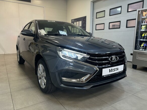 2026 Lada (ВАЗ) Vesta I Рестайлинг (NG), серый, 1805000 рублей - вид 2