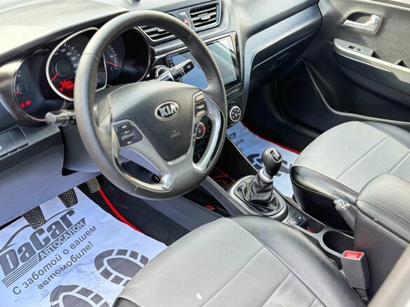 2015 Kia Rio III Рестайлинг, белый - вид 23