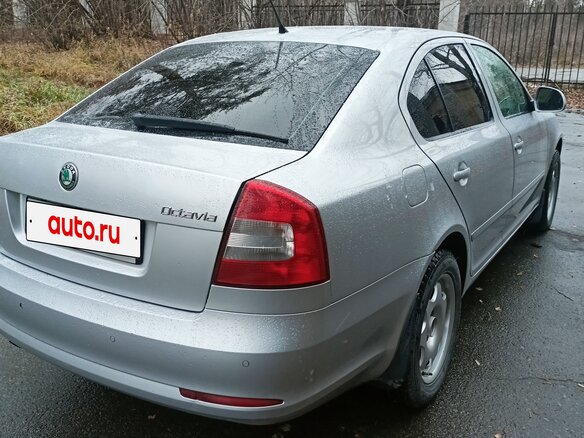 2011 Skoda Octavia II (A5) Рестайлинг, серебристый, 840000 рублей - вид 4