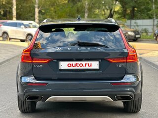 2021 Volvo V60 Cross Country II, синий, 3140000 рублей, вид 3