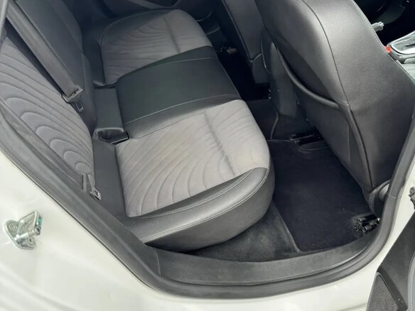 2014 Opel Astra J Рестайлинг, белый, 750000 рублей - вид 7