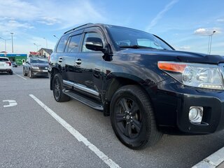 2013 Toyota Land Cruiser 200 Series Рестайлинг 1, чёрный, 3099000 рублей, вид 2
