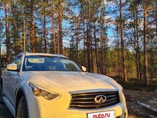 2012 Infiniti FX30d II (S51) Рестайлинг, белый, 2550000 рублей, вид 2