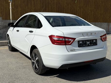 2020 Lada (ВАЗ) Vesta I, белый, 800000 рублей, вид 4