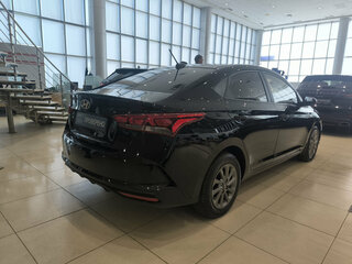2022 Hyundai Solaris II Рестайлинг, чёрный, 1420000 рублей, вид 5