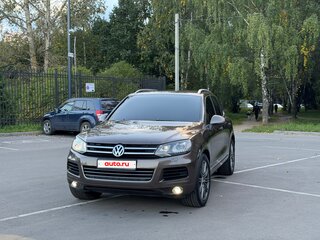 2012 Volkswagen Touareg II, коричневый, 2000000 рублей, вид 1