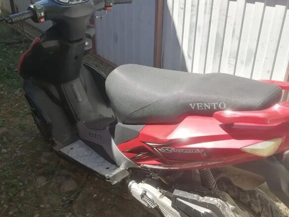 2013 VMC (Vento) Sorrento, красный, 30000 рублей - вид 5