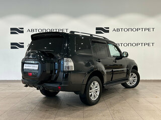 2015 Mitsubishi Pajero IV Рестайлинг 2, чёрный, 1999000 рублей, вид 5