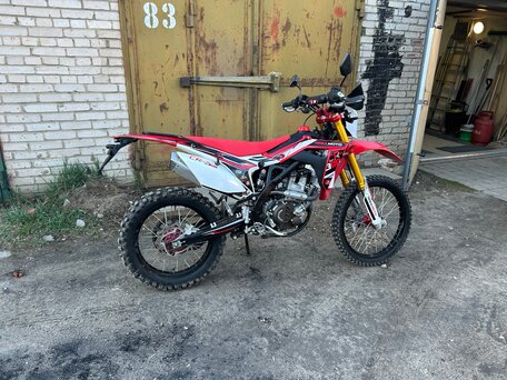 2022 Regulmoto CR-Z 300, красный, 166000 рублей, вид 4