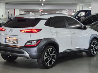 2022 Hyundai Kona I Рестайлинг, серый, 1630200 рублей, вид 2