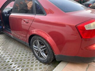 2002 Audi A4 II (B6), красный, 270000 рублей, вид 5
