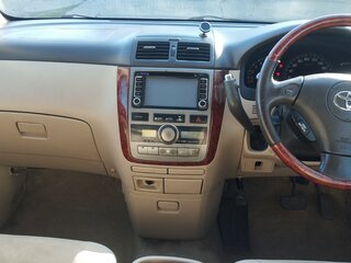 2001 Toyota Ipsum II (M20), серебристый, 740000 рублей, вид 5