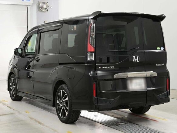 2019 Honda Stepwgn Spada V Рестайлинг, чёрный - вид 2