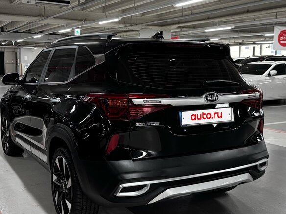 2021 Kia Seltos I, чёрный, 2550000 рублей - вид 4