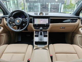 2026 Porsche Macan I Рестайлинг 2, красный, 13580000 рублей, вид 3