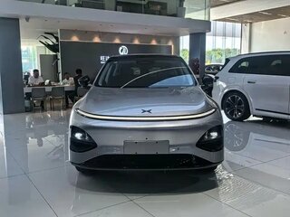 2026 Xpeng G9 625, серебристый, 5241033 рублей, вид 2
