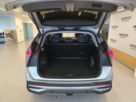 2023 Geely Atlas II, серый, 2547000 рублей, вид 5