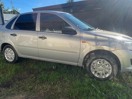 2015 Lada (ВАЗ) Granta I, серебристый, 316000 рублей, вид 3