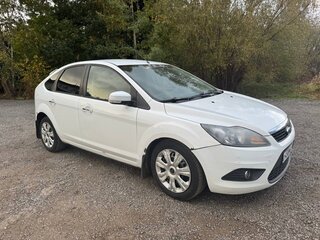 2010 Ford Focus II Рестайлинг, белый, 440000 рублей, вид 1