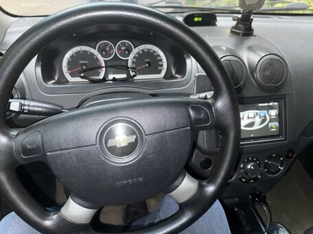 2011 Chevrolet Aveo I Рестайлинг, коричневый, 450000 рублей, вид 5