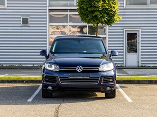 2012 Volkswagen Touareg II, синий, 1755000 рублей, вид 2