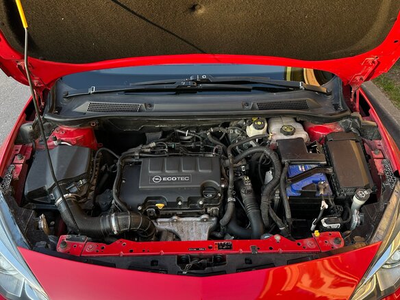 2012 Opel Astra GTC J Рестайлинг, красный, 970000 рублей - вид 15