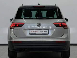 2019 Volkswagen Tiguan II, серебристый, 2189000 рублей, вид 4