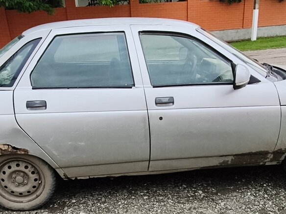 2003 Lada (ВАЗ) 2110, серебристый, 65000 рублей