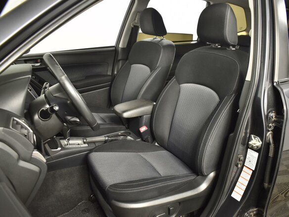 2018 Subaru Forester IV Рестайлинг 2, серый, 1850000 рублей - вид 9