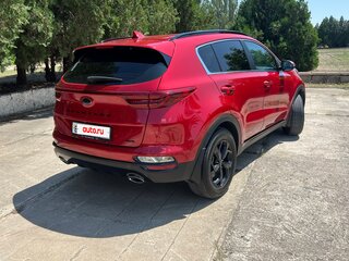 2021 Kia Sportage IV Рестайлинг, красный, 2250000 рублей, вид 5