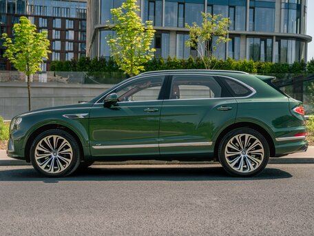 2020 Bentley Bentayga I Рестайлинг, зелёный, 18900000 рублей, вид 5