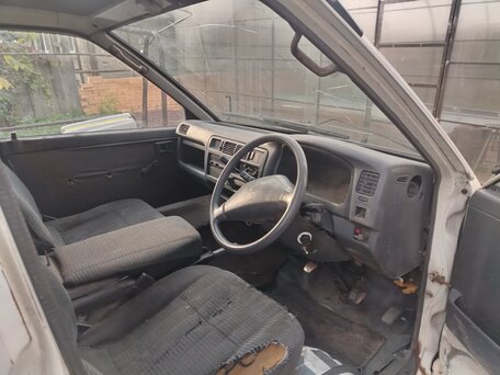 1997 Toyota TownAce, белый, 325000 рублей, вид 5