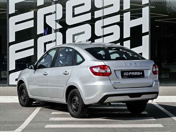 2023 Lada (ВАЗ) Granta I Рестайлинг, серебристый, 689000 рублей - вид 1