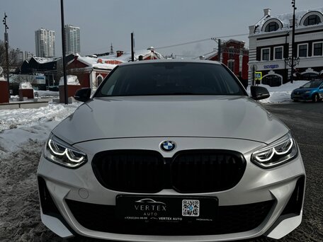 2022 BMW 1 серии 120i III (F52) Рестайлинг, белый, 1800000 рублей, вид 2