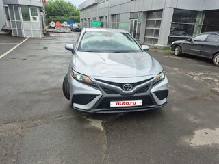 2021 Toyota Camry US Market VIII (XV70) Рестайлинг, серый, 2650000 рублей, вид 2
