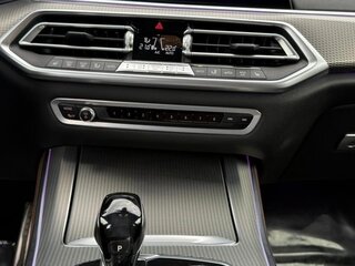 2019 BMW X5 30d IV (G05/G18), белый, 6000000 рублей, вид 3