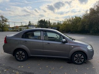 2010 Chevrolet Aveo I Рестайлинг, серый, 450000 рублей, вид 4