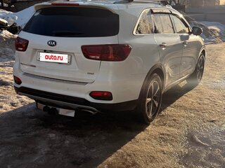 2018 Kia Sorento III Prime Рестайлинг, белый, 2400000 рублей, вид 4