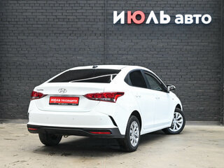 2020 Hyundai Solaris II Рестайлинг, белый, 1560000 рублей, вид 4