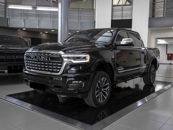 2026 Ram 1500 Crew Cab eTorque V Рестайлинг, чёрный, 11494964 рублей - вид 4